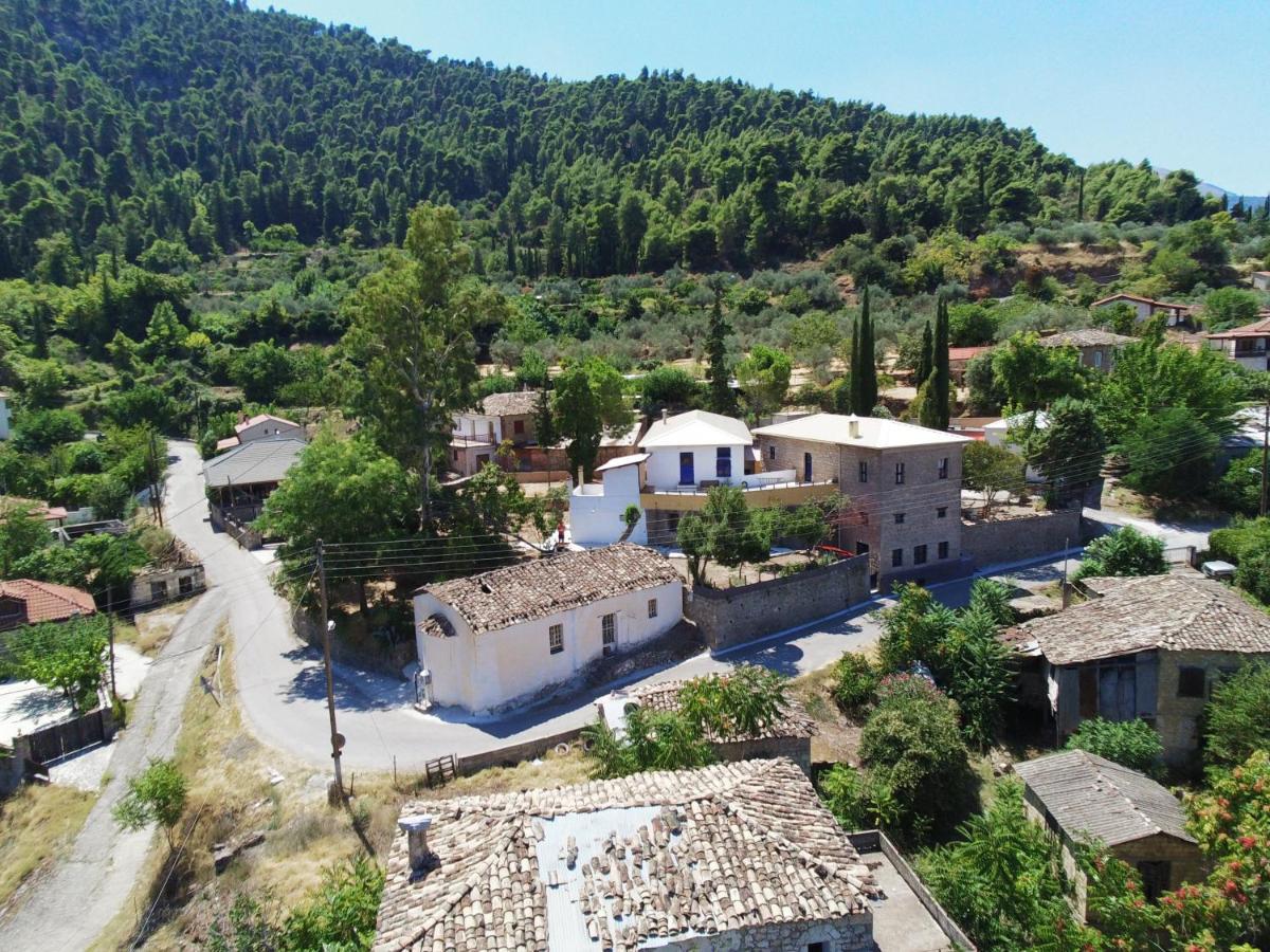 Villa The Old Olive Mill House Aegae Esterno foto