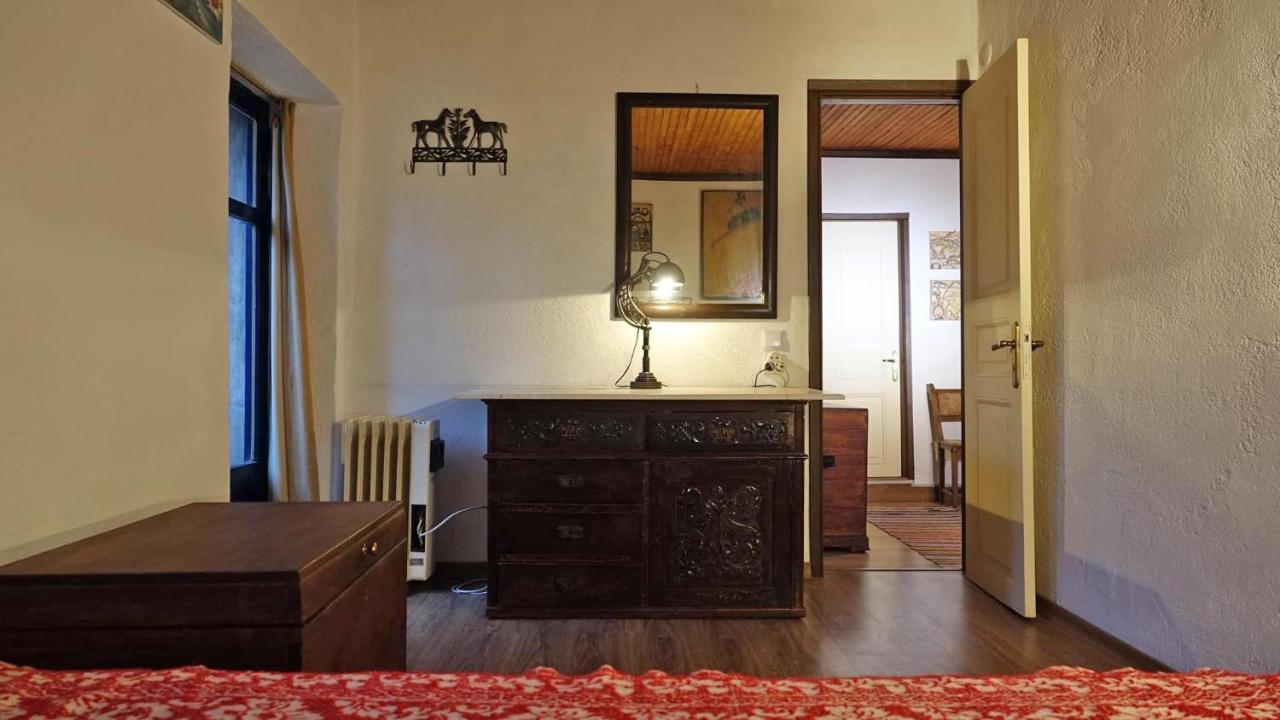 Villa The Old Olive Mill House Aegae Esterno foto