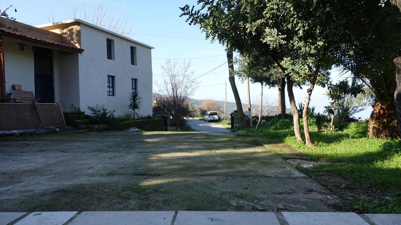 Villa The Old Olive Mill House Aegae Esterno foto