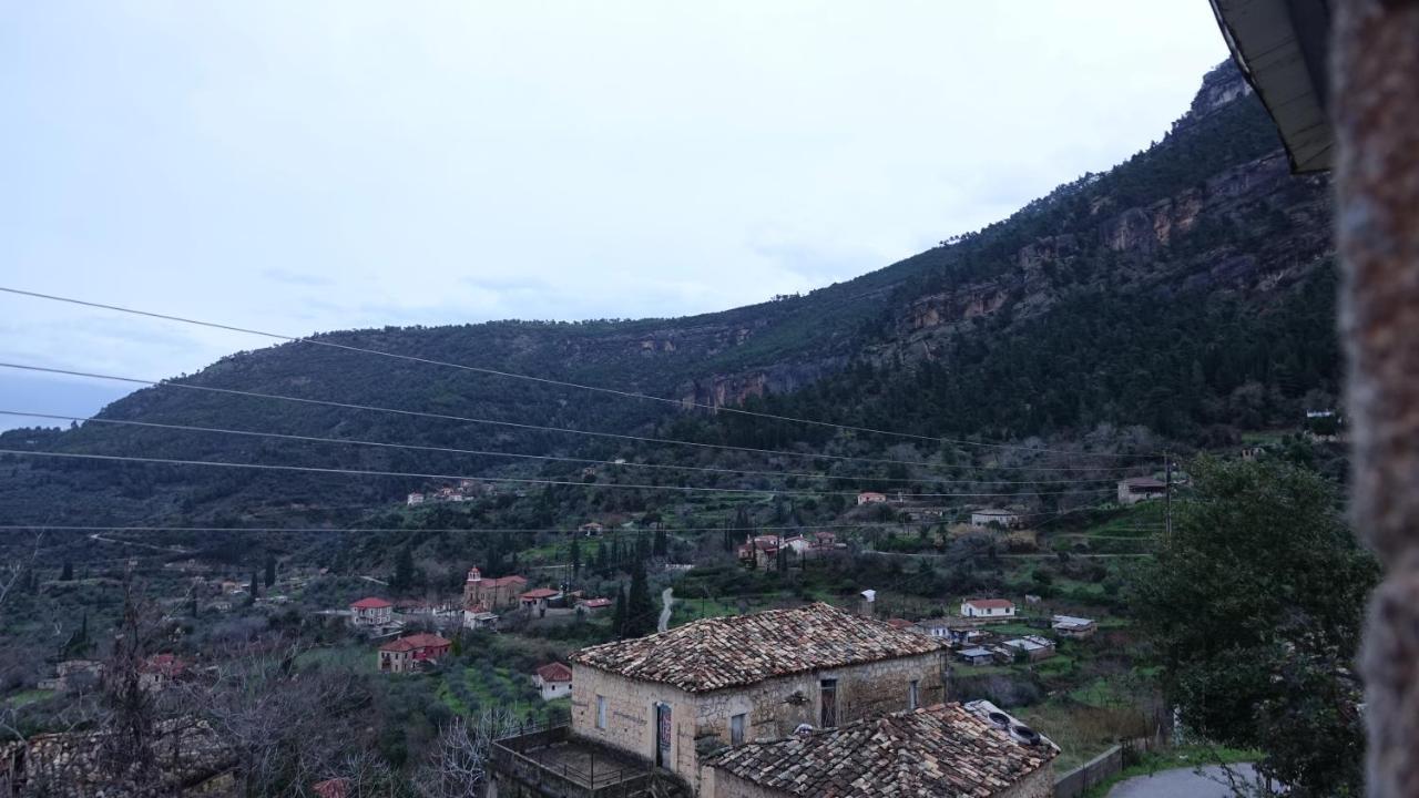 Villa The Old Olive Mill House Aegae Esterno foto