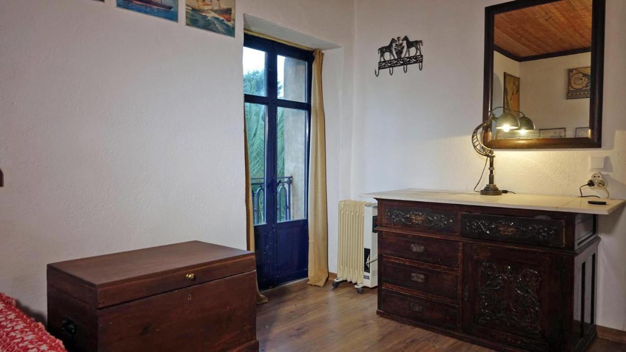 Villa The Old Olive Mill House Aegae Esterno foto